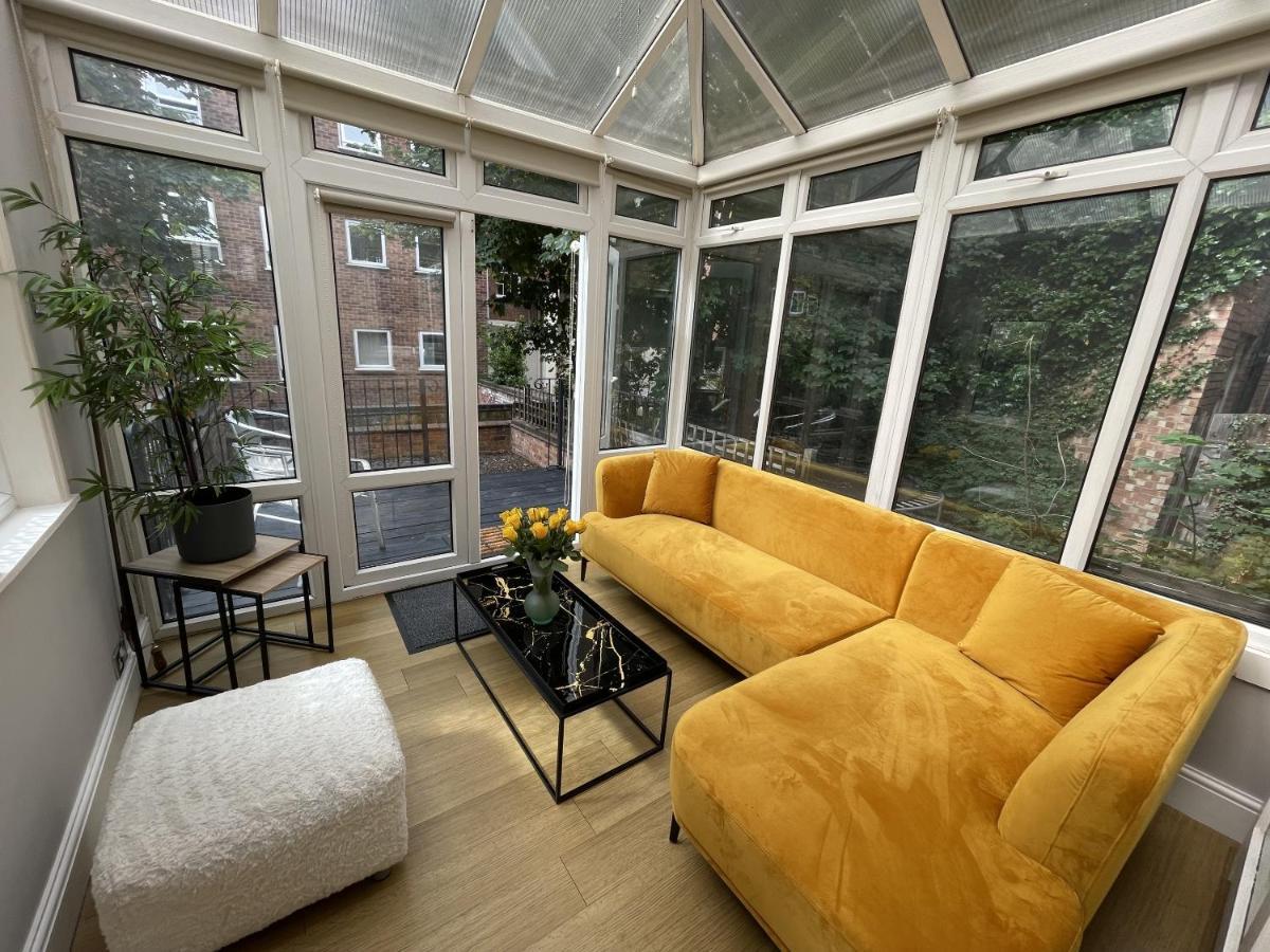 レミントンスパー Luxury 3-Bed Victorian Townhouse Hosted By Hutch Lifestyleヴィラ エクステリア 写真