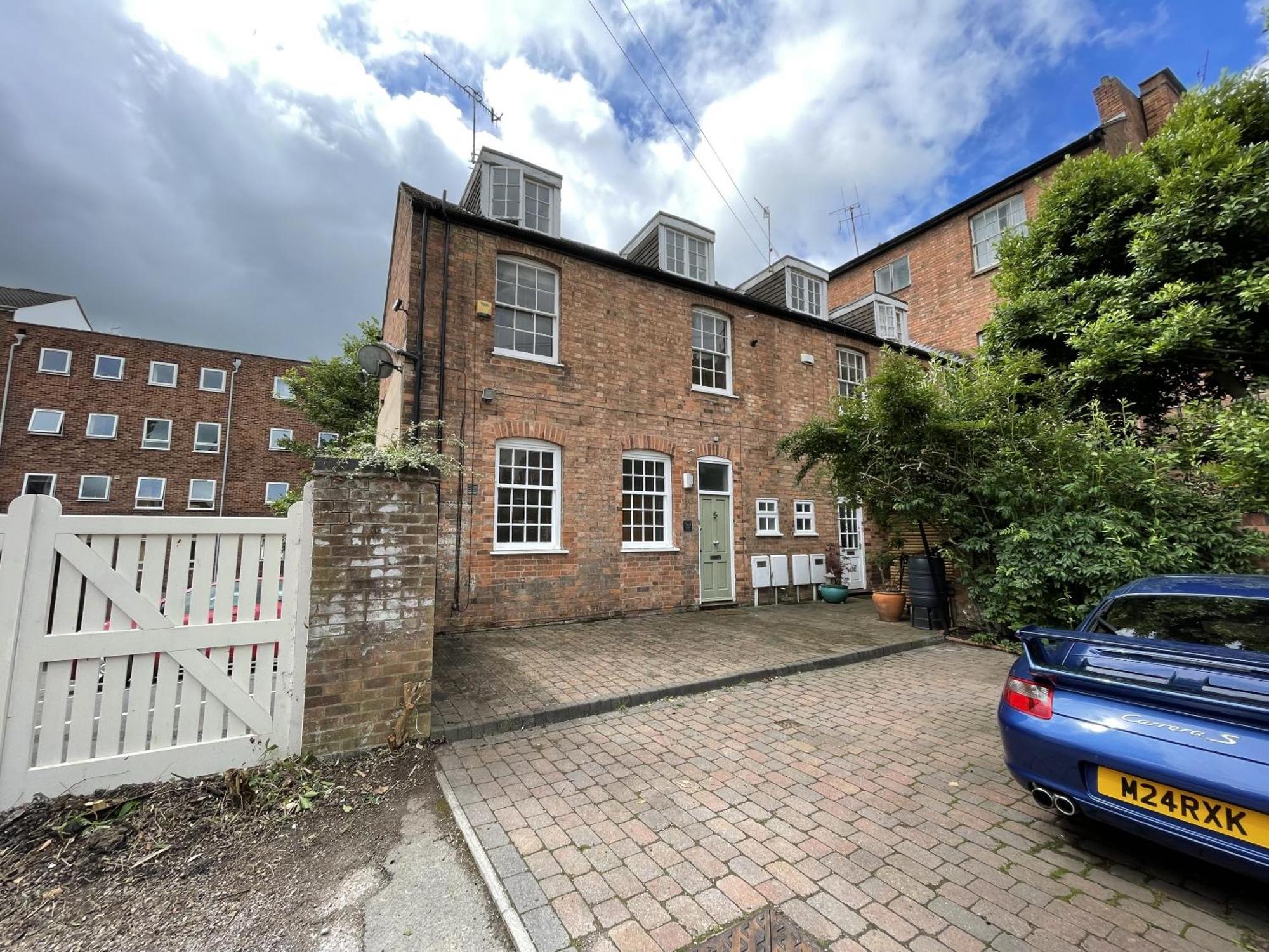 レミントンスパー Luxury 3-Bed Victorian Townhouse Hosted By Hutch Lifestyleヴィラ エクステリア 写真